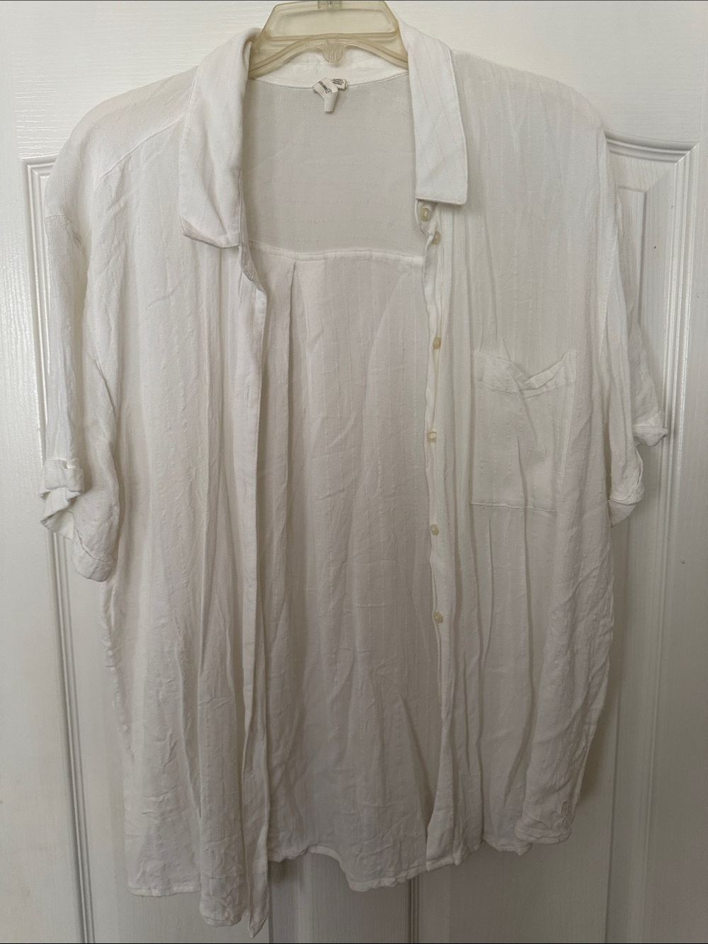 Treasure & Bond White Lightweight Button-Up Shirt Blouse